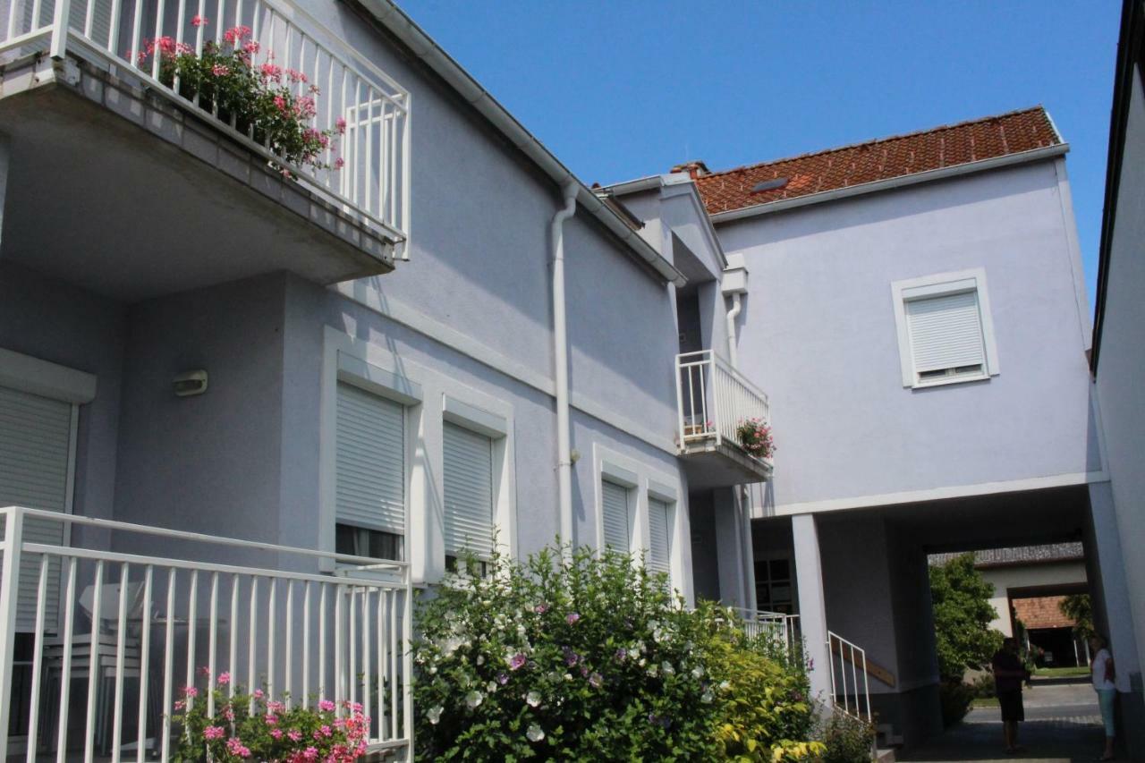 Appartement Berni Strebersdorf Exterior foto
